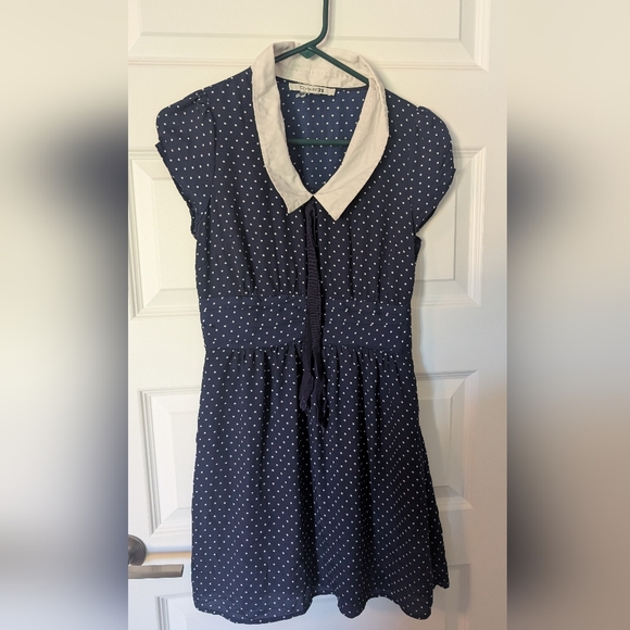 Forever 21 Dresses & Skirts - Forever 21 Navy and White Polka Dot Dress